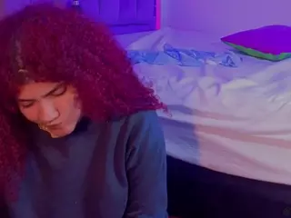 MADDYS-TONE's Live Sex Cam Show