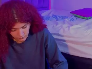 MADDYS-TONE's Live Sex Cam Show