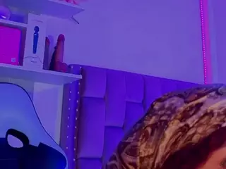MADDYS-TONE's Live Sex Cam Show