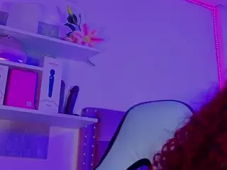 MADDYS-TONE's Live Sex Cam Show