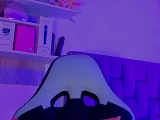 MADDYS-TONE's Live Sex Cam Show