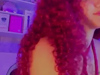 MADDYS-TONE's Live Sex Cam Show