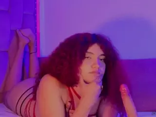 MADDYS-TONE's Live Sex Cam Show