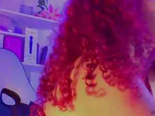 MADDYS-TONE's Live Sex Cam Show