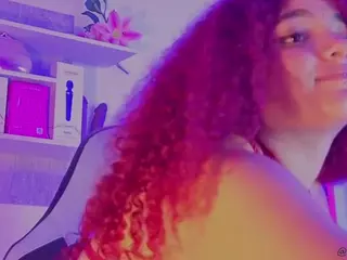 MADDYS-TONE's Live Sex Cam Show