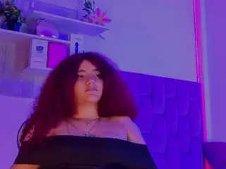 MADDYS-TONE's Live Sex Cam Show