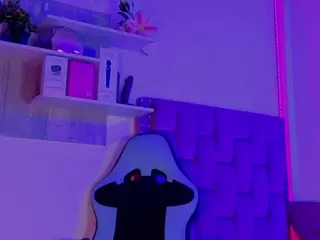 MADDYS-TONE's Live Sex Cam Show