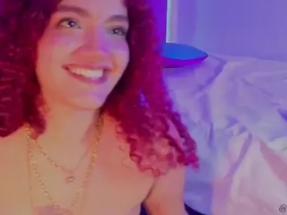 MADDYS-TONE's Live Sex Cam Show