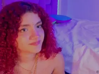 MADDYS-TONE's Live Sex Cam Show