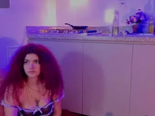 MADDYS-TONE's Live Sex Cam Show