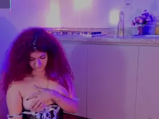 MADDYS-TONE's Live Sex Cam Show