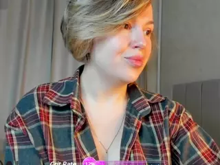 Nikki's Live Sex Cam Show