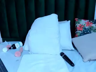 africa-holmes's Live Sex Cam Show