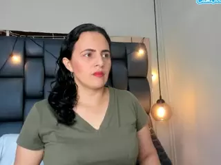 africa-holmes's Live Sex Cam Show