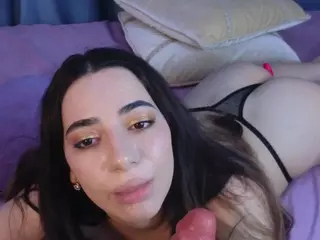 IlonaHolmes's Live Sex Cam Show