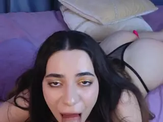 IlonaHolmes's Live Sex Cam Show