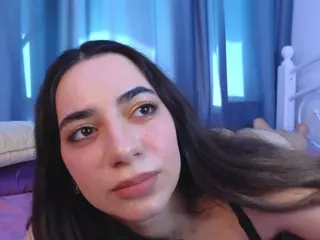 IlonaHolmes's Live Sex Cam Show