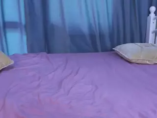IlonaHolmes's Live Sex Cam Show