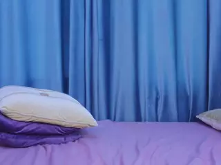 IlonaHolmes's Live Sex Cam Show