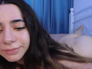 IlonaHolmes's Live Sex Cam Show