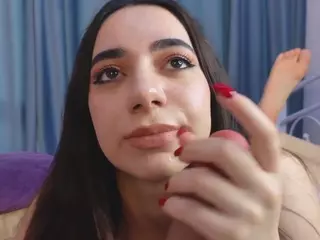 IlonaHolmes's Live Sex Cam Show