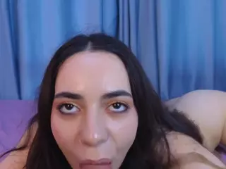 IlonaHolmes's Live Sex Cam Show