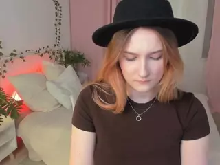 MaryWaddell's Live Sex Cam Show