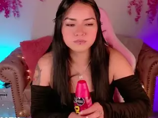 Melanyx-x's Live Sex Cam Show