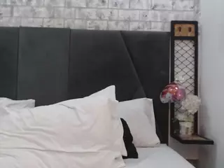 MilaAdams's Live Sex Cam Show