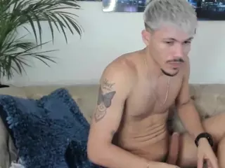 pedrodasilva's Live Sex Cam Show