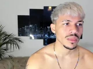 pedrodasilva's Live Sex Cam Show