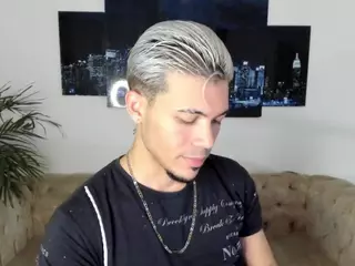pedrodasilva's Live Sex Cam Show