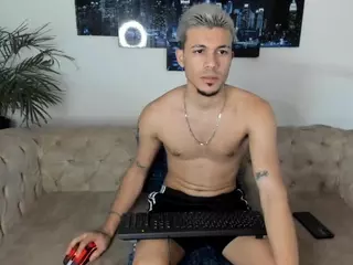 pedrodasilva's Live Sex Cam Show