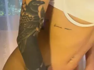 SuzuSummer's Live Sex Cam Show