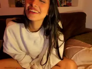 SuzuSummer's Live Sex Cam Show