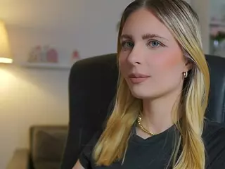 catecrago's Live Sex Cam Show