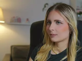 catecrago's Live Sex Cam Show