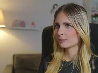 catecrago's Live Sex Cam Show