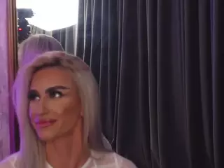 KarlaBart's Live Sex Cam Show