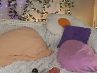 kellybbface's Live Sex Cam Show