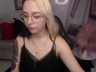 SEXYHELA's Live Sex Cam Show