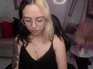 SEXYHELA's Live Sex Cam Show