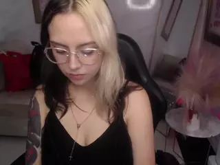 SEXYHELA's Live Sex Cam Show