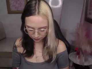 SEXYHELA's Live Sex Cam Show