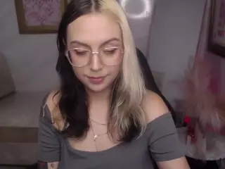 SEXYHELA's Live Sex Cam Show