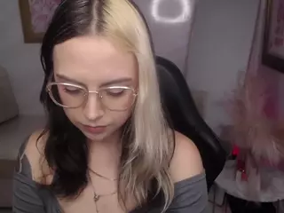 SEXYHELA's Live Sex Cam Show