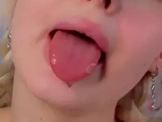 SunnCapell's Live Sex Cam Show