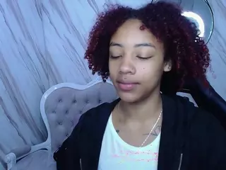 VIOLETHSKINNY's Live Sex Cam Show