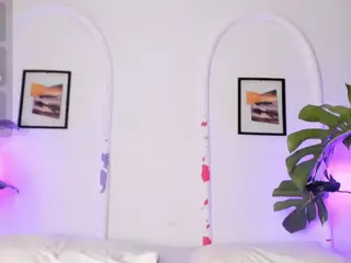 LaurynHillys's Live Sex Cam Show