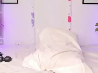 LaurynHillys's Live Sex Cam Show